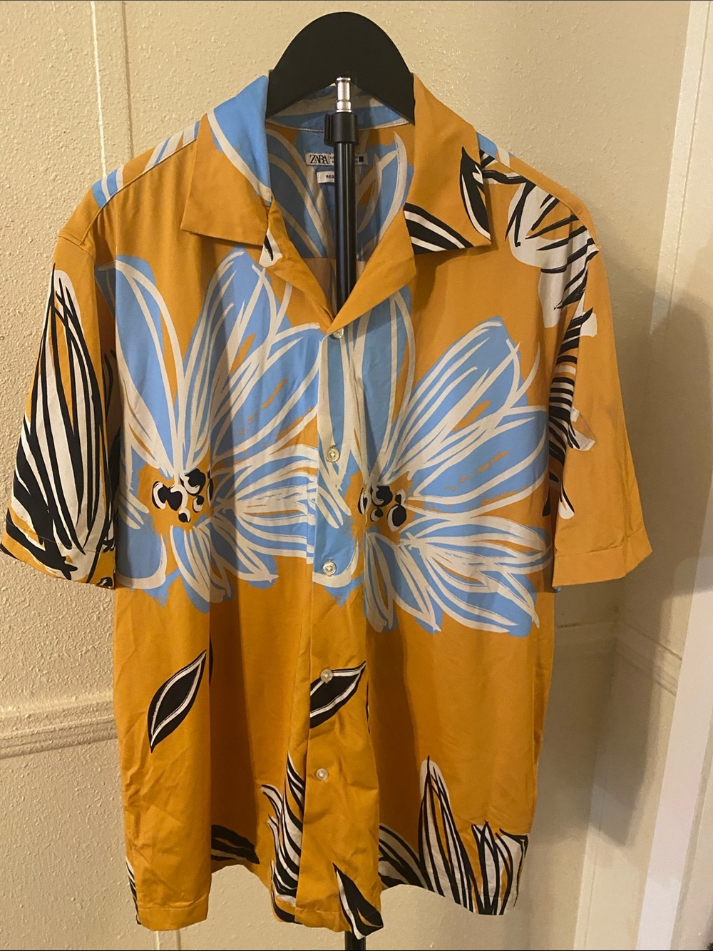 Zara Mustard Short-Sleeve Floral Button-Up Shirt with Light Blue Blooms